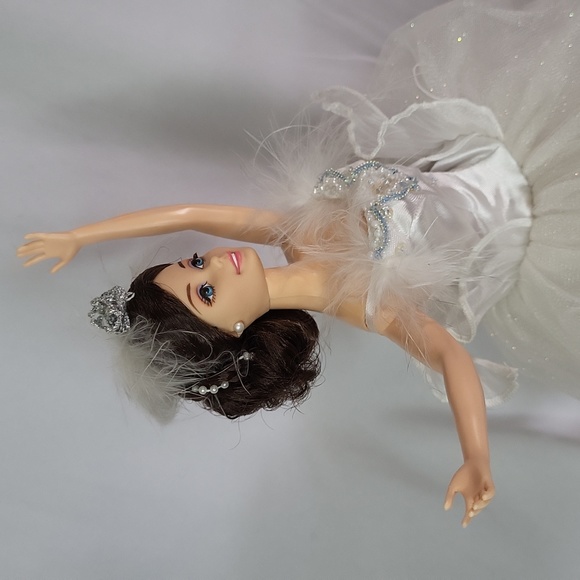 Barbie Swan Queen Ballerina 1997 vintage with stand good condition - Picture 9 of 13